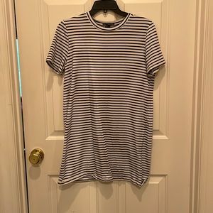 super cute and very comfy dress from forever 21!